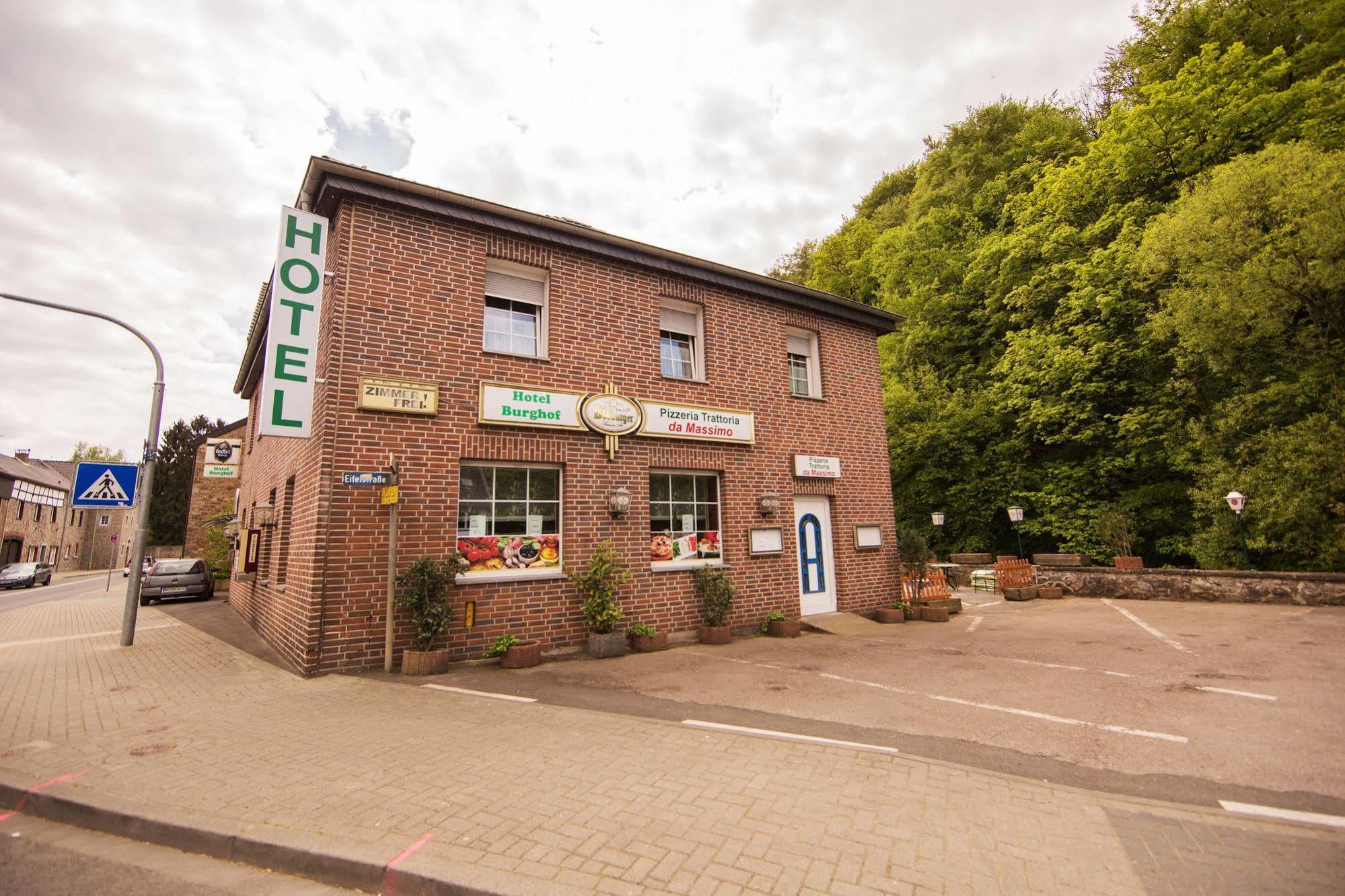 Hotel Burghof Stolberg  Exteriör bild